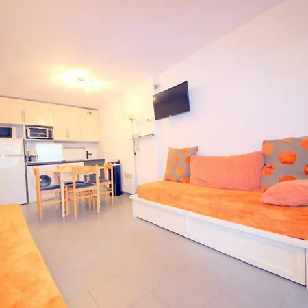Apartment Cap Esterel Village : 3 Pieces Jardin Lave Linge C4 - Esterel Vacances 89la